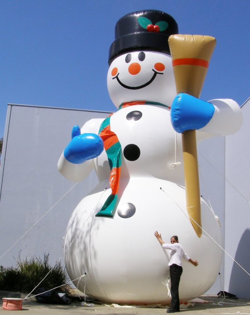 Holiday Inflatables - Christmas Inflatables  Inflatable Gurus